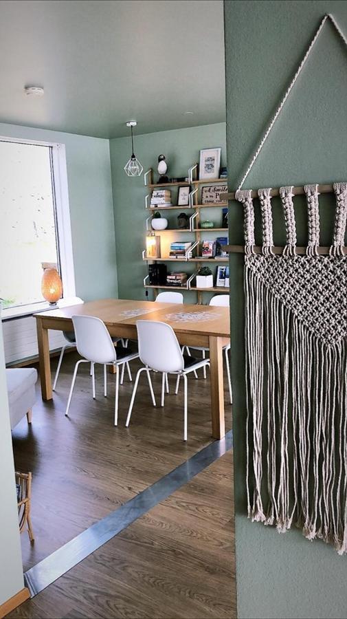 Guesthouse Stekkabol Patreksfjordur Экстерьер фото